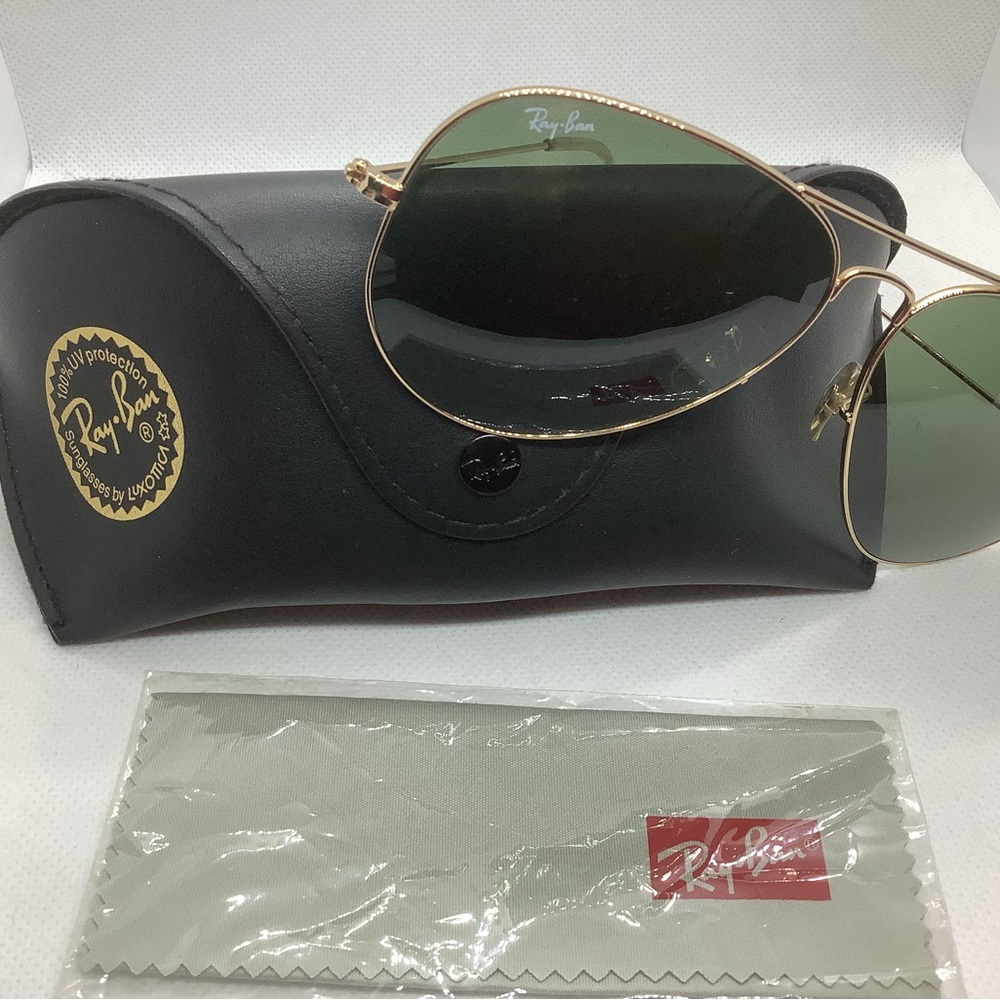 Ray-Ban Large Metal Aviator